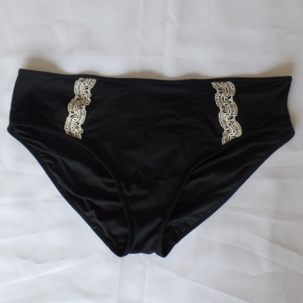 Swimsuits For All Lace Trimmed Bikini Bottom